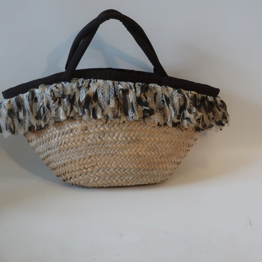 NWOT Womens Daniela Drei Woven Straw/Brown & Cream Lace Fringe Trim Tote Bag
